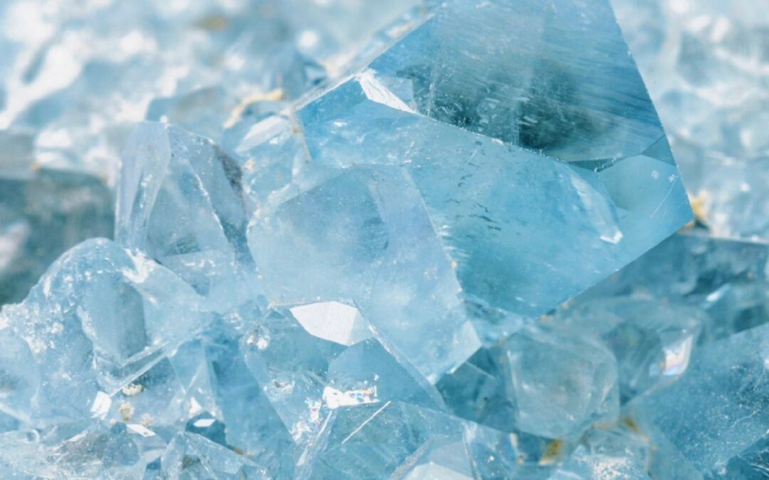 Aquamarine and Angel Numbers: A Path to Positive Transformation